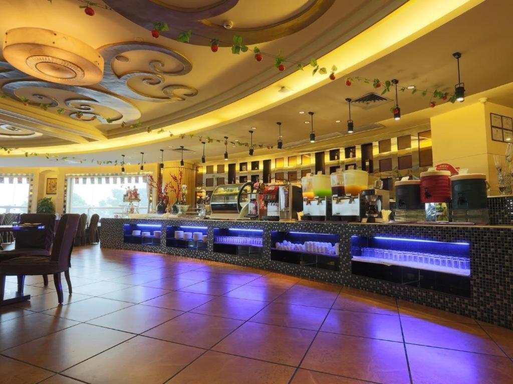 Hua Xia Pearl Hotel Foshan Bagian luar foto